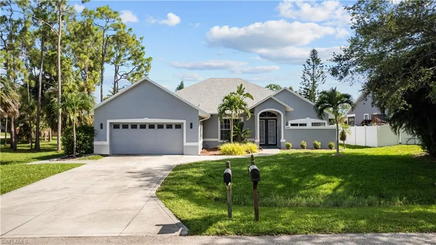 10581  Landau  LN, Bonita Springs, FL 34135