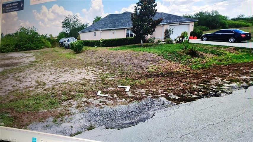 1721 NE 13th AVE, CAPE CORAL FL 33909