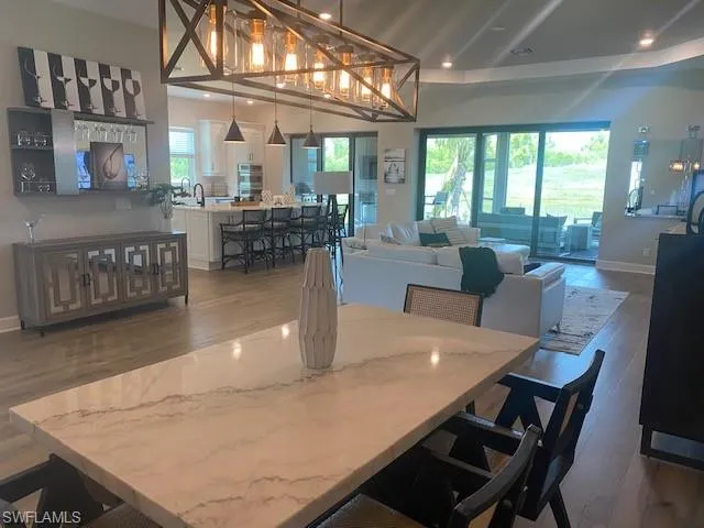Dining to Wine Bar and Buffet