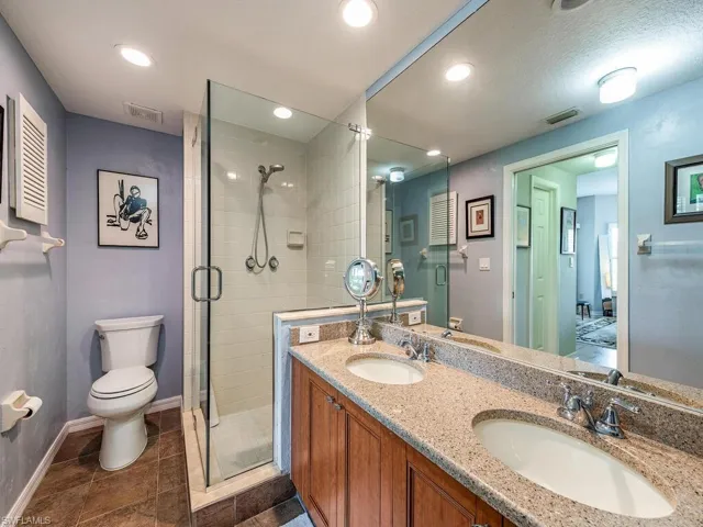 6045  Chardonnay  LN, Naples, FL 34119