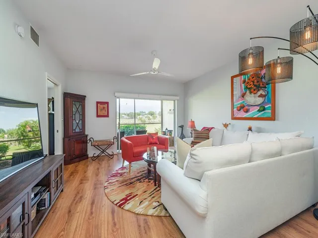 6045  Chardonnay  LN, Naples, FL 34119