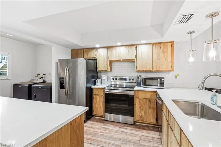 4805 Sorrento Ct 106, Cape Coral, Florida 33904