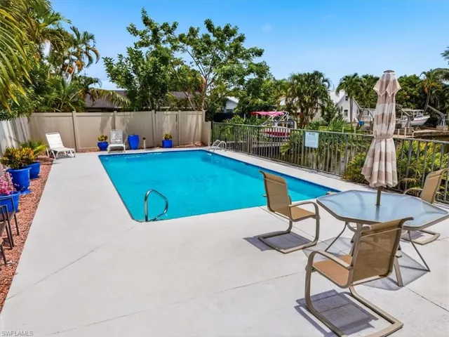 4805 Sorrento Ct 106, Cape Coral, Florida 33904