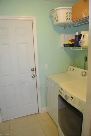 622 SE 10th  AVE, Cape Coral, FL 33990
