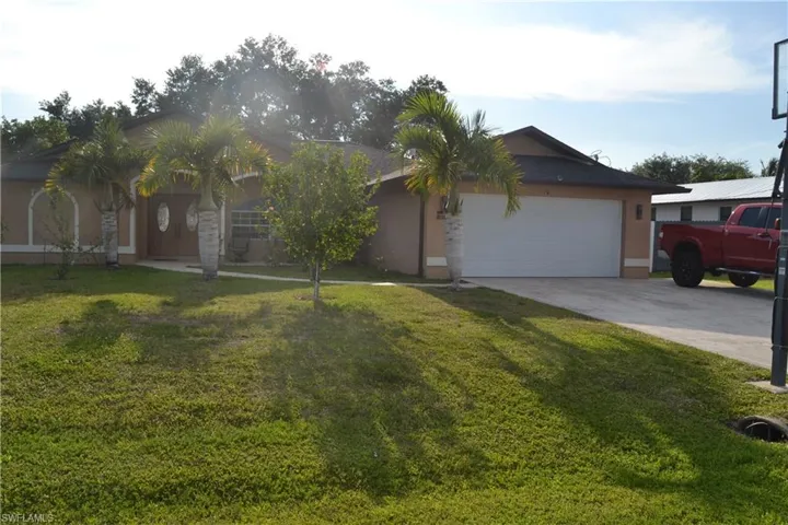 622 SE 10th  AVE, Cape Coral, FL 33990
