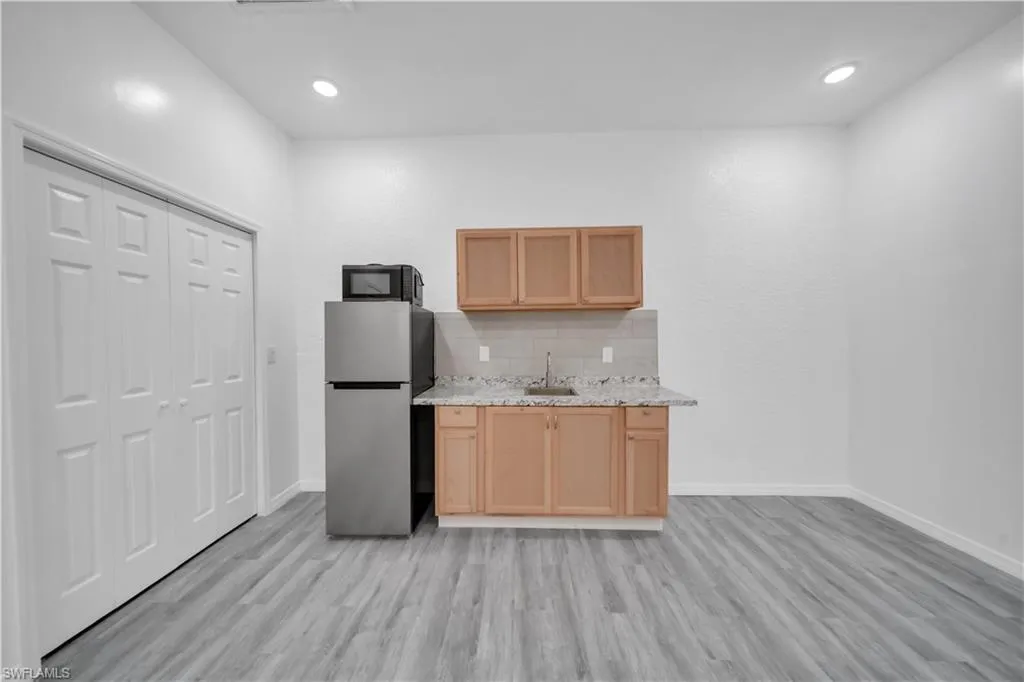 3100 Flora AVE, Lehigh Acres, FL 33976,225062994