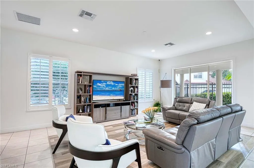 2451 Game Hawk CT, Naples, FL 34105,224090567