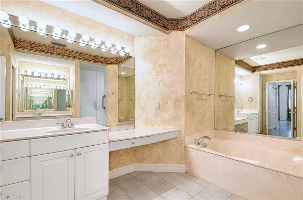 2451 Game Hawk CT, Naples, FL 34105,224090567