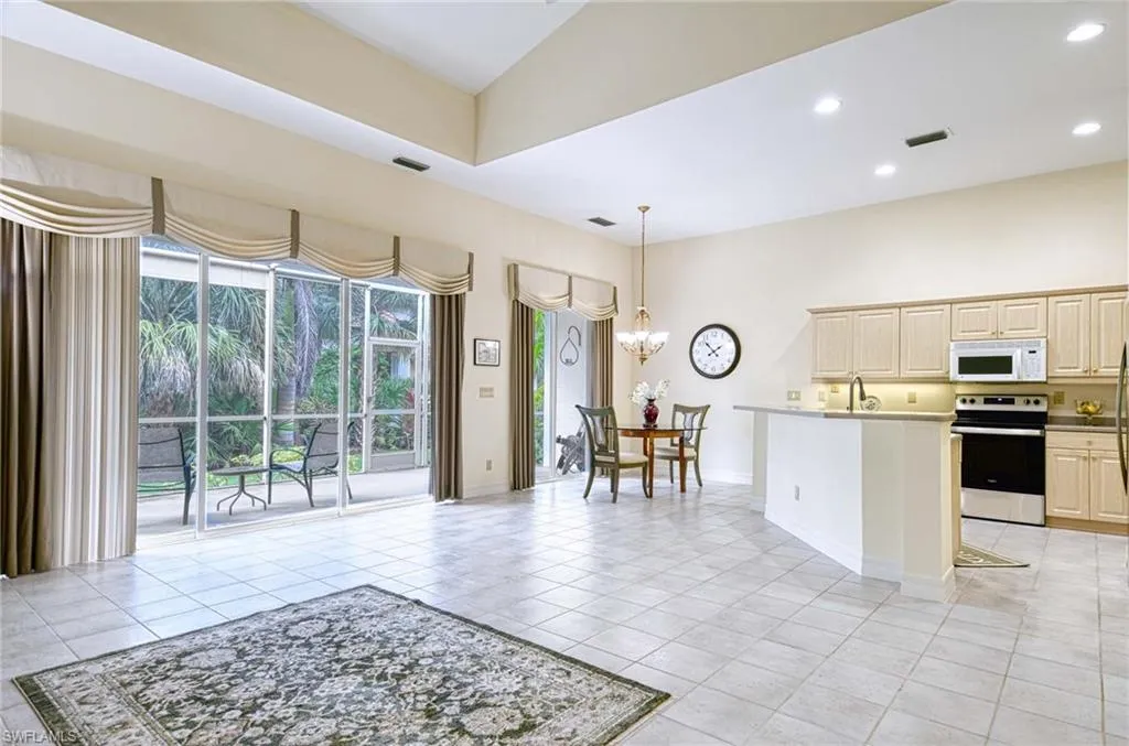 2451 Game Hawk CT, Naples, FL 34105,224090567