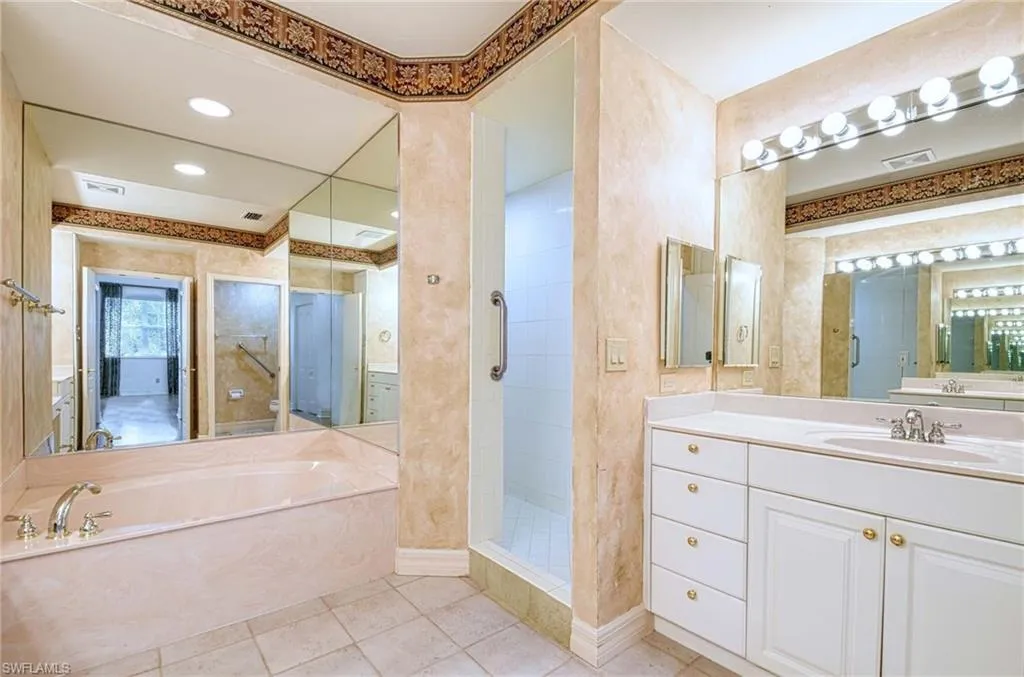 2451 Game Hawk CT, Naples, FL 34105,224090567