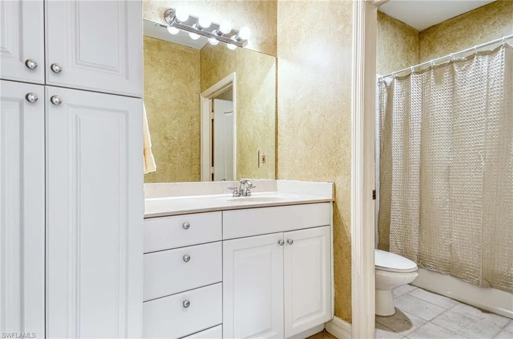 2451 Game Hawk CT, Naples, FL 34105,224090567