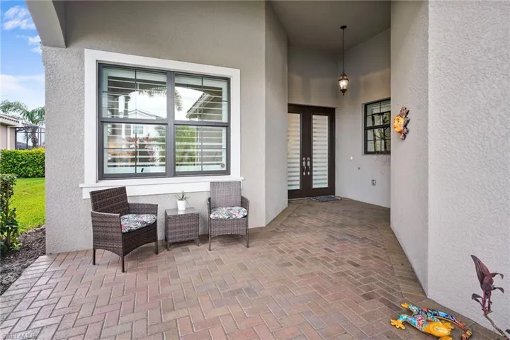 11689 Kati Falls Ln, Fort Myers, Florida 33913