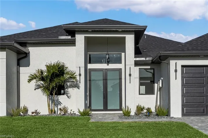 927 NE 13th  PL, Cape Coral, FL 33909