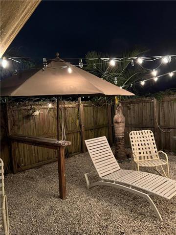 1072 Private Backyard under the Lights