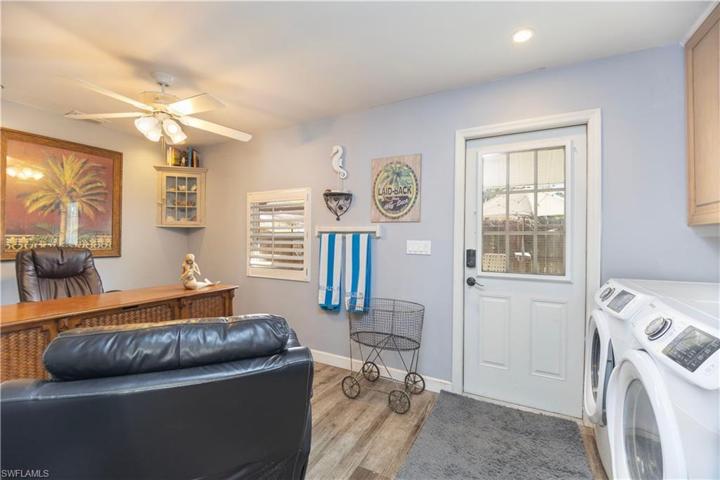 1072 Office & Laundry