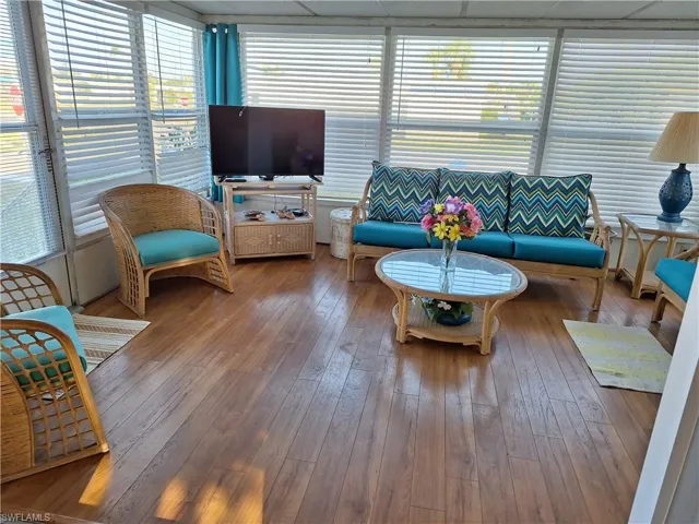 Sunroom / solarium with plenty of natural light