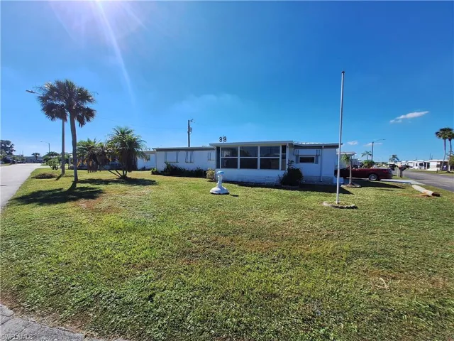 Side to show how large the corner lot is