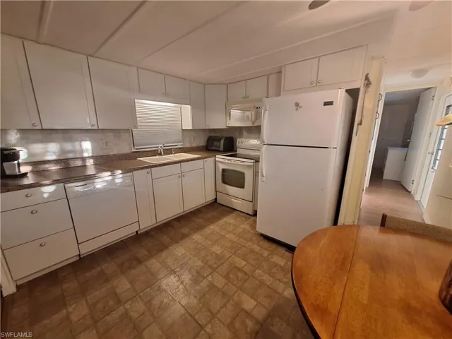 3101  Venus  LN, North Fort Myers, FL 33903