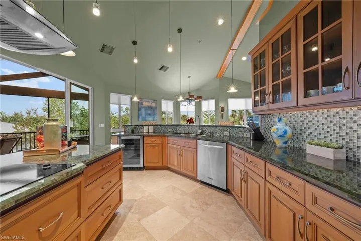 Spectacular Chef's Kitchen