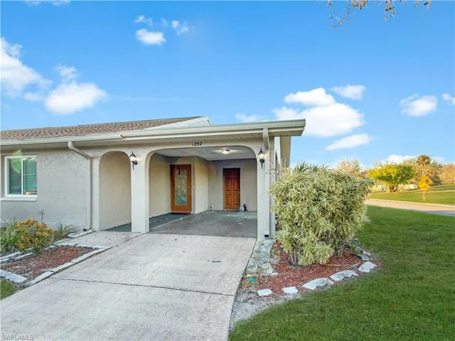 1232  Haddington  CIR, Sun City Center, FL 33573