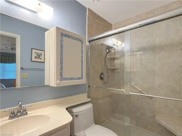 1232  Haddington  CIR, Sun City Center, FL 33573