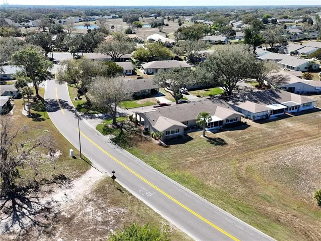 1232  Haddington  CIR, Sun City Center, FL 33573