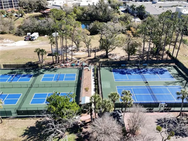 1232  Haddington  CIR, Sun City Center, FL 33573