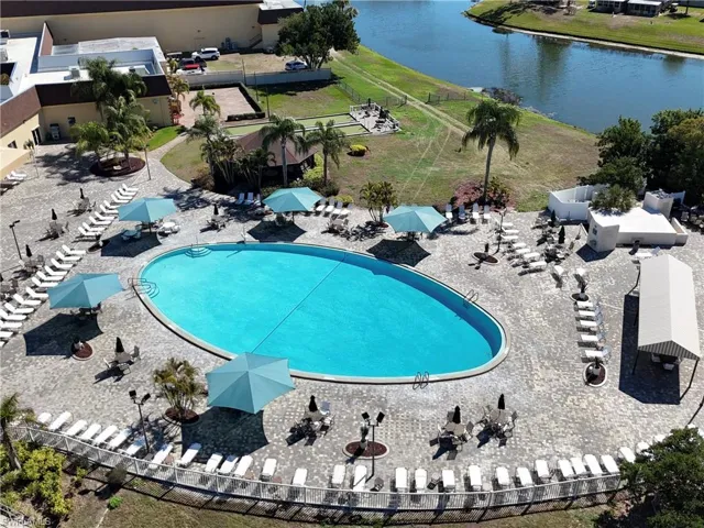 1232  Haddington  CIR, Sun City Center, FL 33573