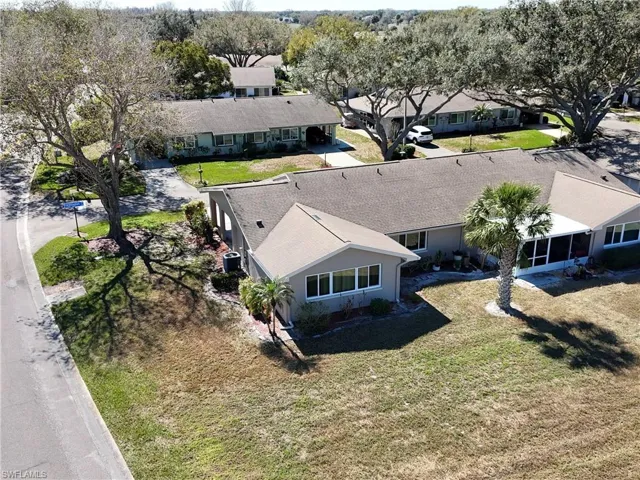 1232  Haddington  CIR, Sun City Center, FL 33573