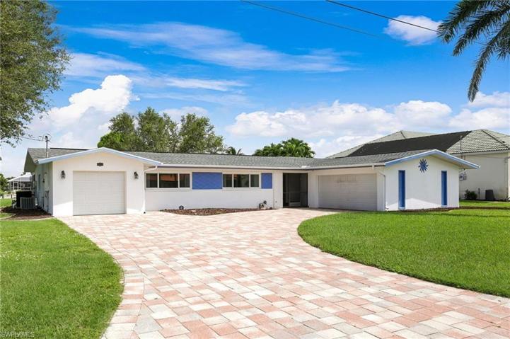 New Paver Drive-Add'l garage