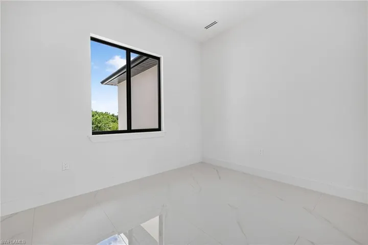 3724 7th St Sw, Lehigh Acres, Florida 33976