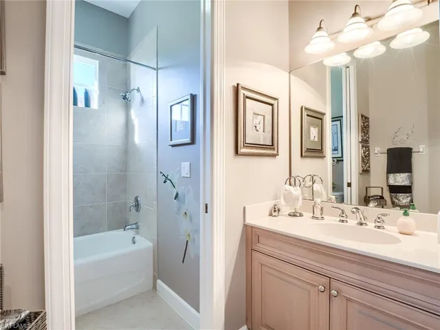 Guest bath shared by guest bedrooms 1 and 2