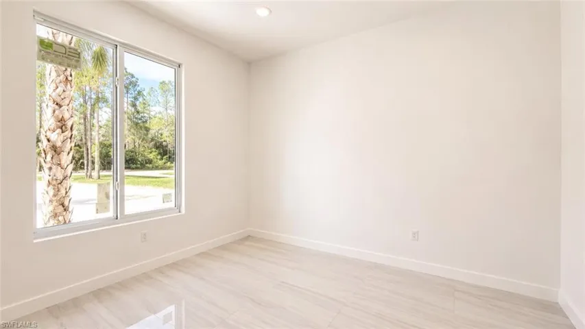 2931 16th Ave Ne, Naples, Florida 34120