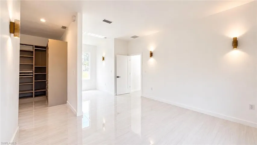 2931 16th Ave Ne, Naples, Florida 34120