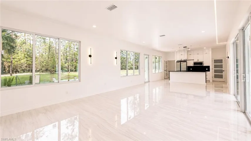 2931 16th Ave Ne, Naples, Florida 34120