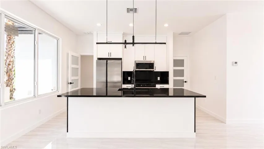 2931 16th Ave Ne, Naples, Florida 34120