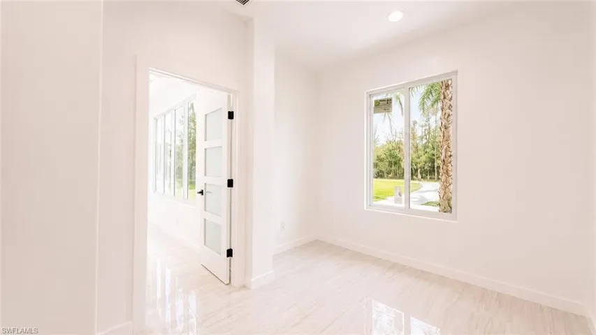 2931 16th Ave Ne, Naples, Florida 34120