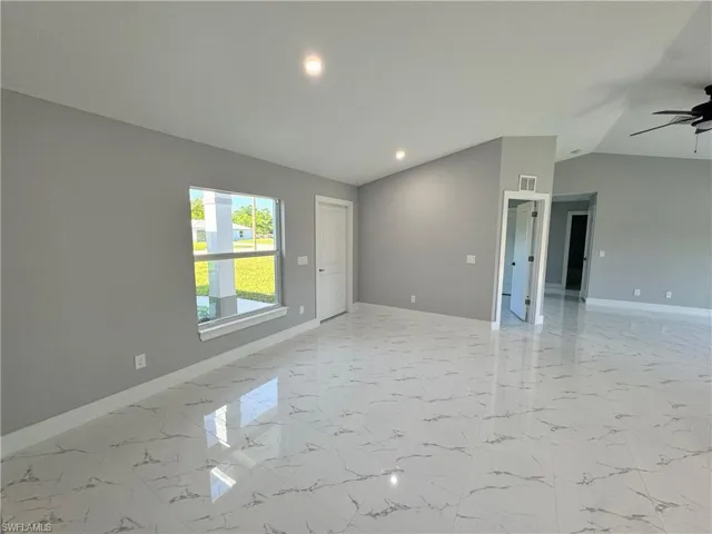 719 Ledge St, Lehigh Acres, Florida 33972