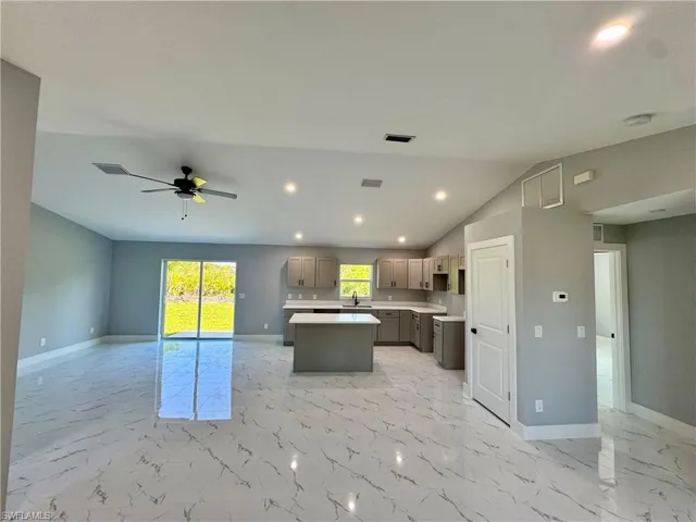 719 Ledge St, Lehigh Acres, Florida 33972