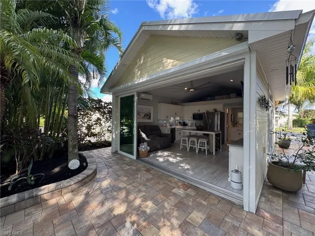 View of patio / terrace featuring ceiling fan