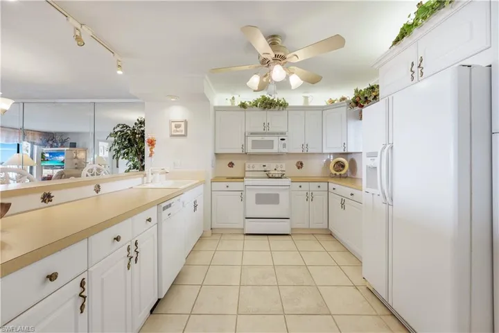 15011 Punta Rassa Rd 903, Fort Myers, Florida 33908