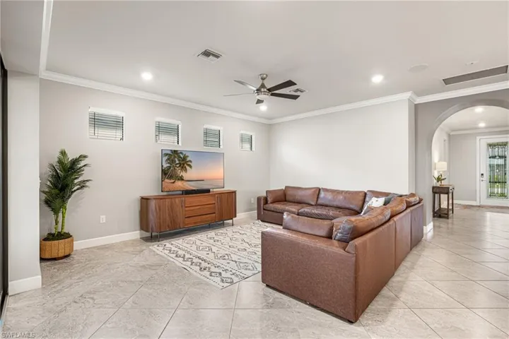 9205 Bexley Dr, Fort Myers, Florida 33967