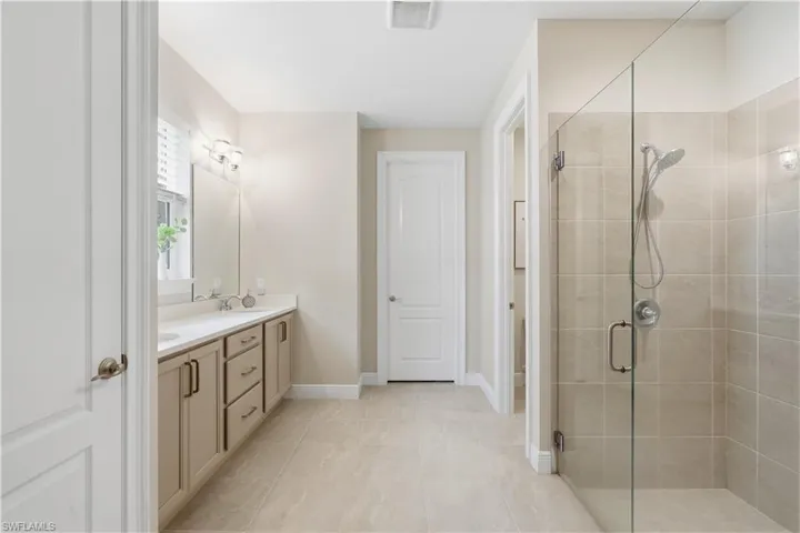 14796 Windward Ln, Naples, Florida 34114