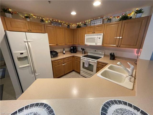 3969 Pomodoro CIR # 201, CAPE CORAL FL 33909