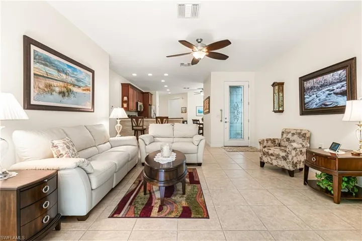 LOOKS LIKE A PICTURE BUT IT IS REAL & COULD SOON BE YOURS! LOCATION! LOCATION! LOCATION!
