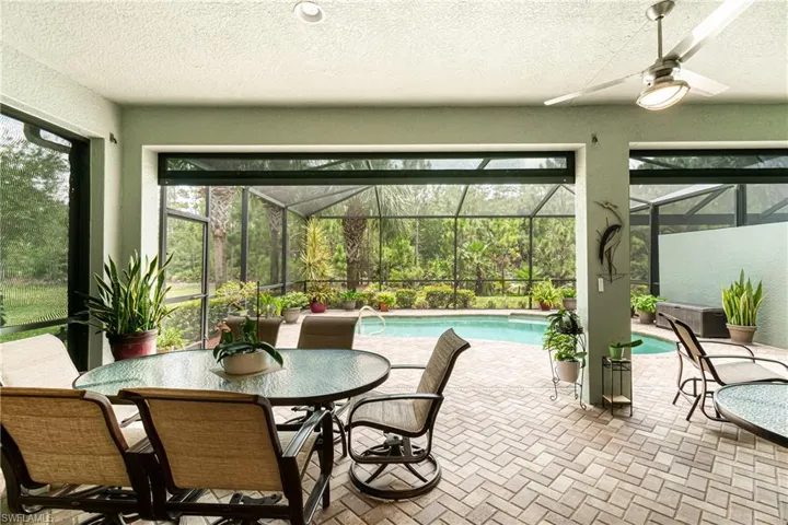 ARECA MODEL SALT-WATER POOL HOME W/3 BEDROOMS & PRICED TO SELL NOW!