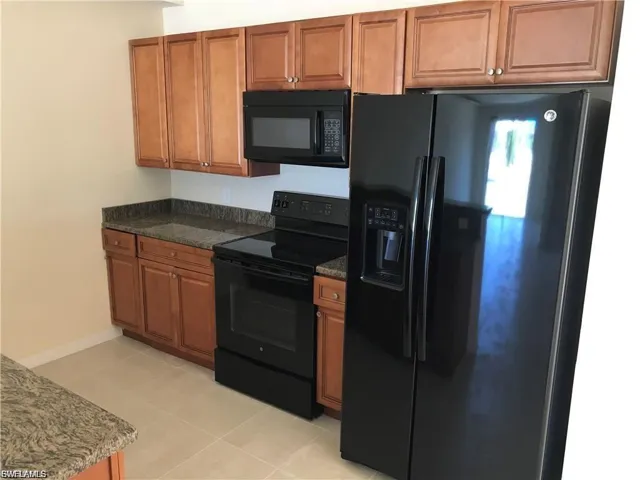 1020 Se 24th Ave, Cape Coral, Florida 33990