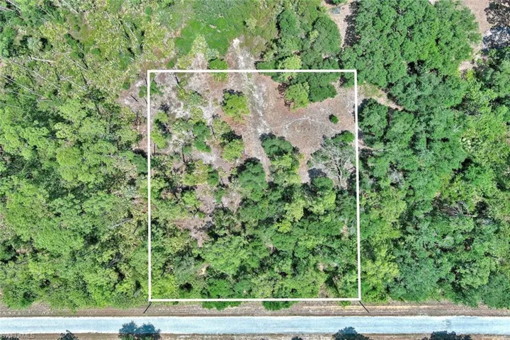 Aerial view of property's location featuring property boundaries highlighted