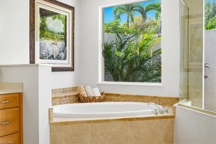 7984 Tiger Lily Dr, Naples, Florida 34113