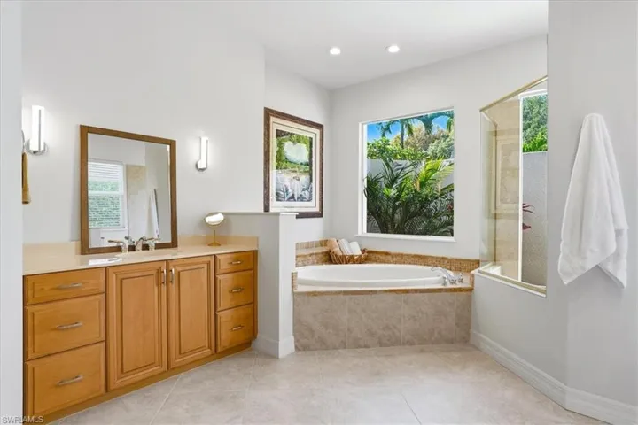 7984 Tiger Lily Dr, Naples, Florida 34113